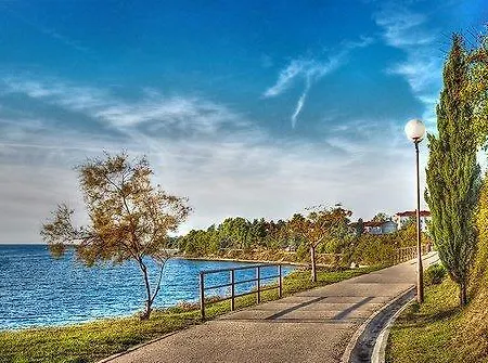 アパート Rose ザダル